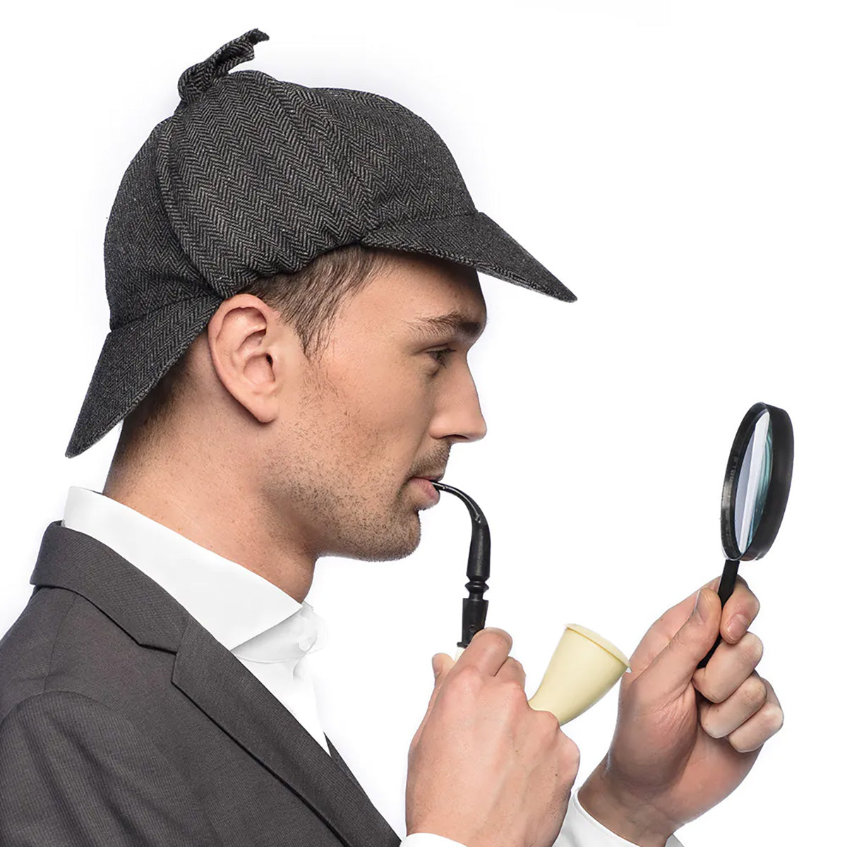 Maskeradset, detektiv