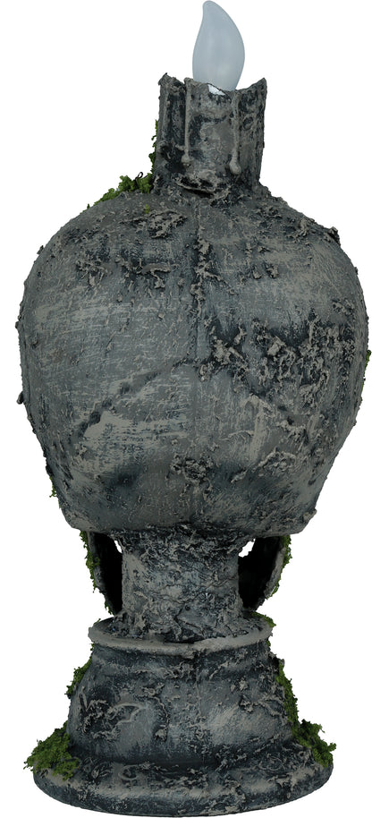 Dödskalle med ljus och mossa, 35 cm