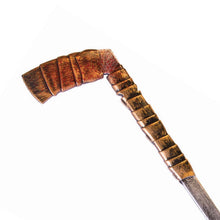 Prop, blodig hockeyklubba