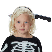 Diadem, kniv genom huvudet