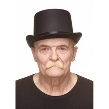 Mustasch, detective blond