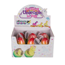 Växande enhörning i ägg