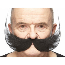 Mustasch, inventor svart