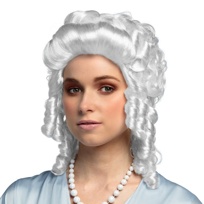 Peruk, Baroque woman