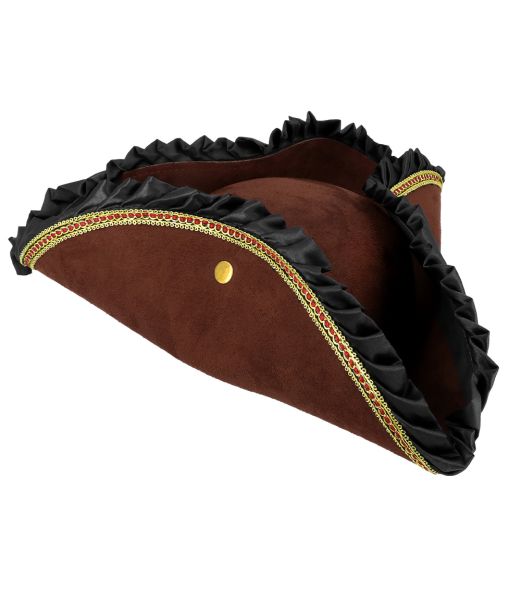 Trekantshatt, pirat Evalyn